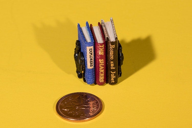 miniature books: 4,000 Years of Tiny… Miniature Books: 4,000 Years of Tiny Treasures: Bromer, Anne